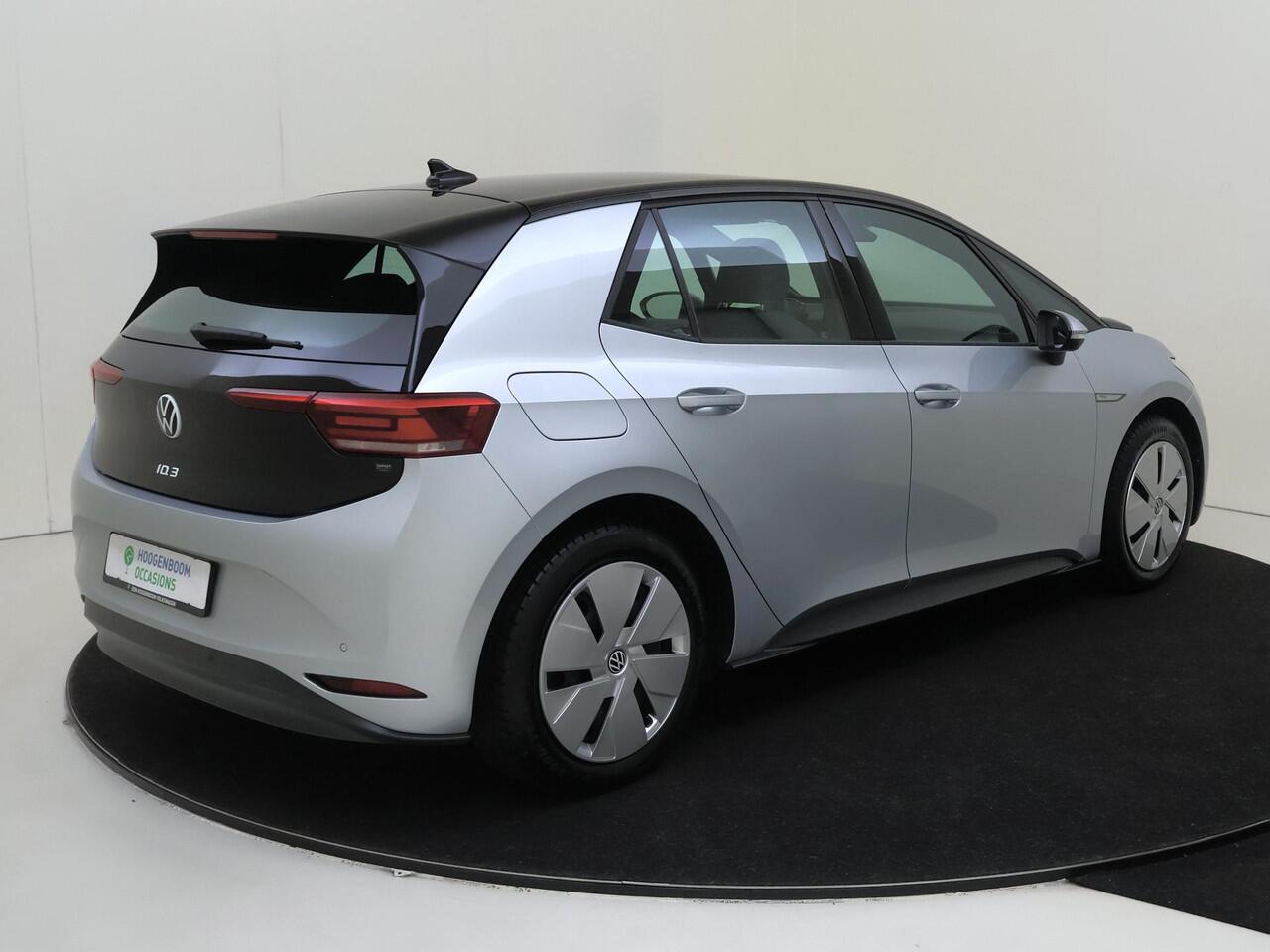 Volkswagen ID.3 Pro 58 kWh | Parkeersensoren | Adaptieve cruise control | Voorverwarmingsinstalatie | CarPlay | Navigatie | Sfeerverlichting |