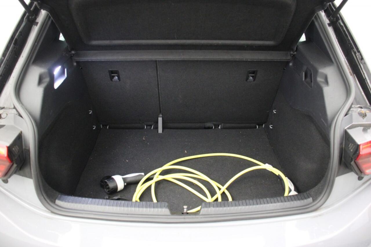 Volkswagen ID.3 Pure 45 kWh - Carplay, Navi, Camera, Cruise, SOH 87%