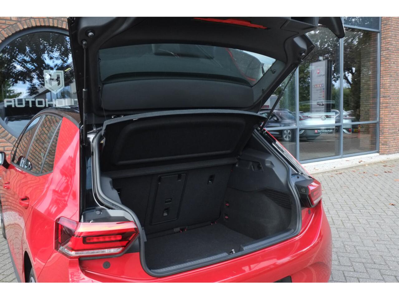 Volkswagen ID.3 Pro S 77 kWh Navigatie, Achteruitrijcamera, ACC