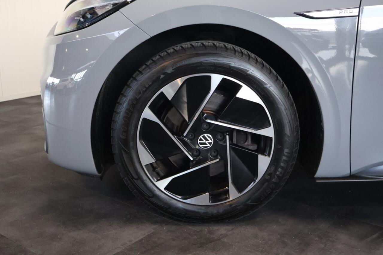 Volkswagen ID.3 Pro 58 kWh ACC | LED | Warmtepomp | 360 Camera | Head Up