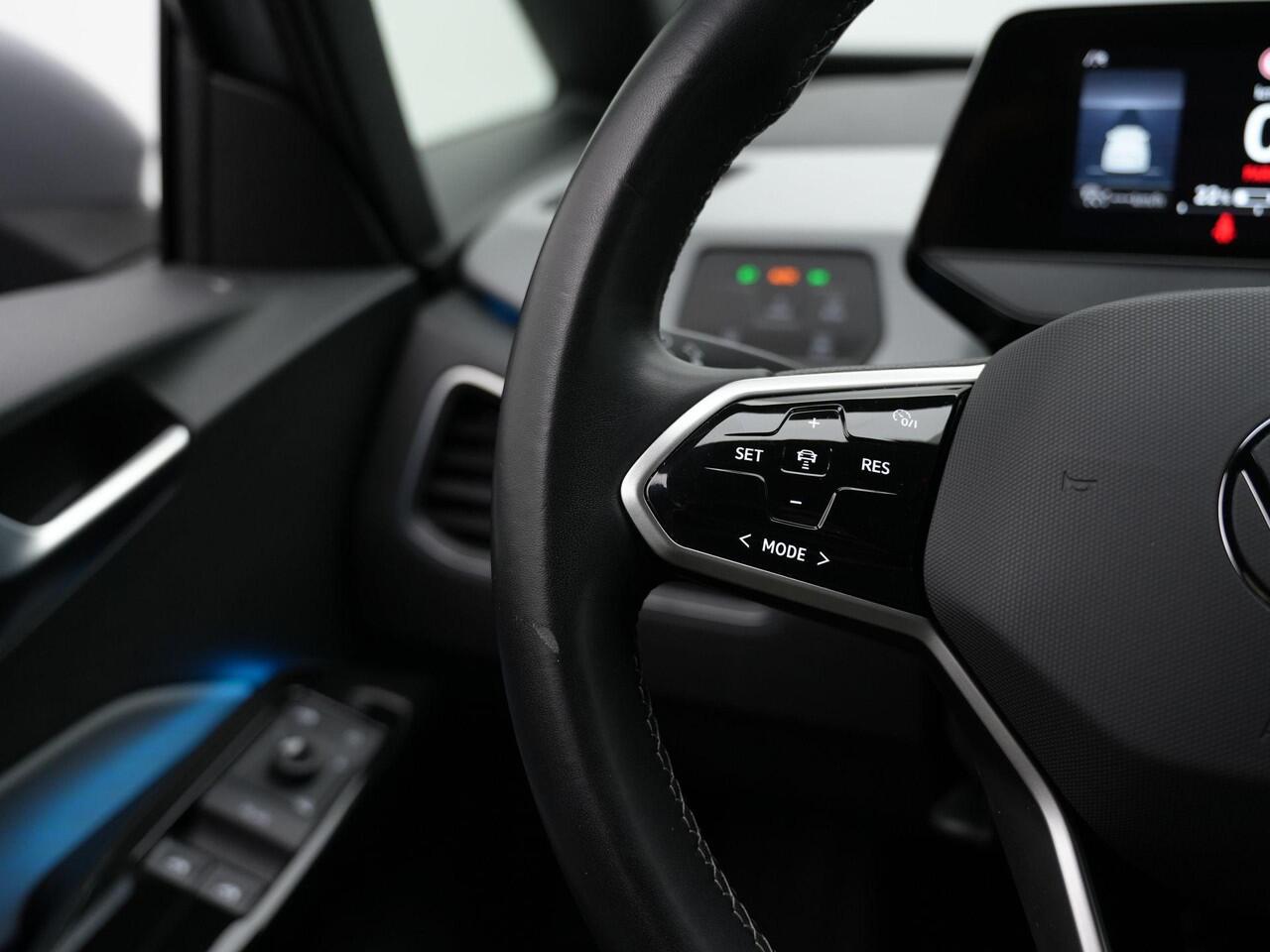 Volkswagen ID.3 Pro 58 kWh 145 pk | Leder/alcantara | Achteruitrijcamera | Navigatie | Adaptive Cruise
