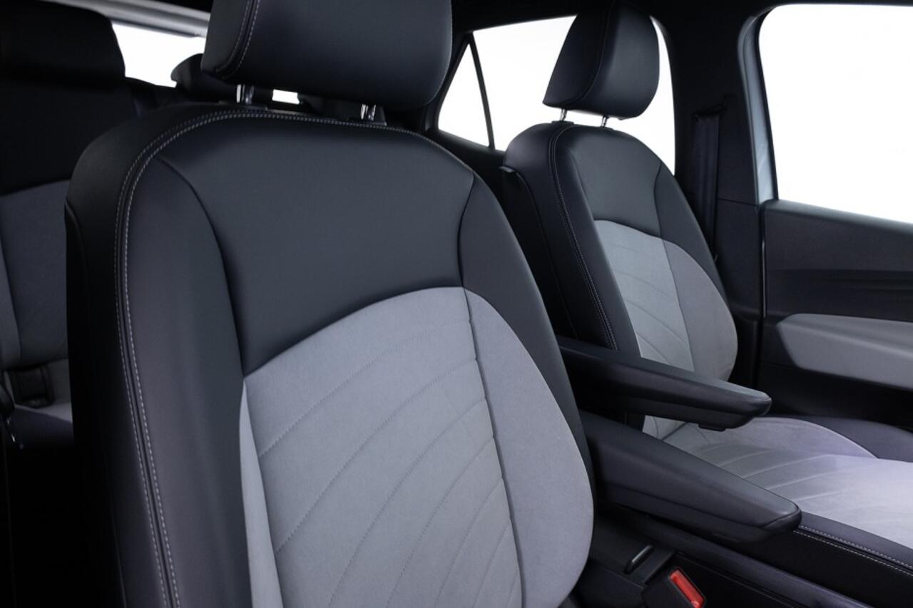 Volkswagen ID.3 Pro Performance 58 kWh | WARMTEPOMP | Half LEDER | Full LED | NAVI | PDC