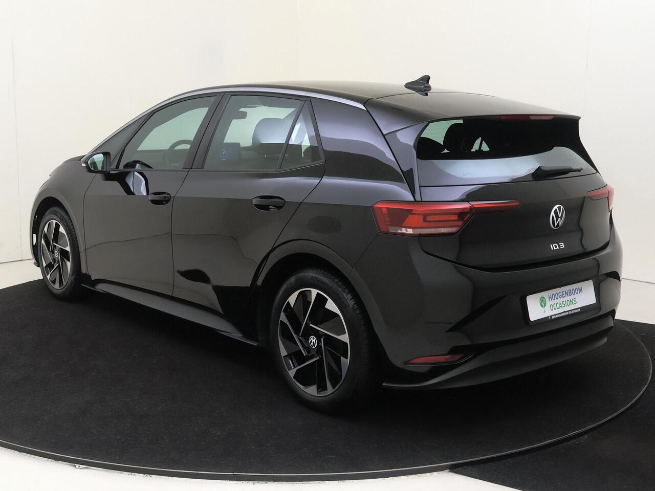 Volkswagen ID.3 Pro Advantage 58 kWh | SoH 91% | Adaptieve cruise control | Parkeersensoren | Stoel- en stuurwielverwarming | Navigatie | CarPlay | Elektrisch inklapbare buitenspiegels | Sfeerverlichting |