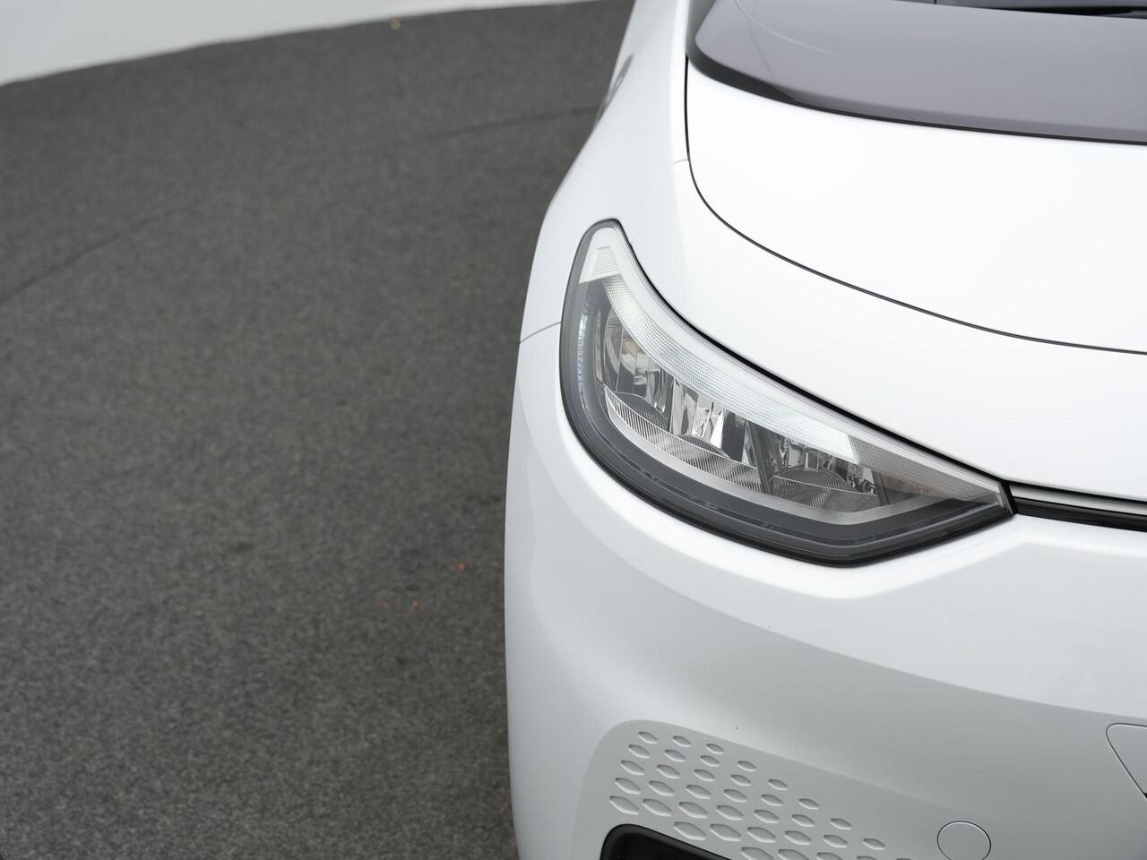 Volkswagen ID.3 Pro Advantage 58 kWh 204 pk | Achteruitrijcamera | Stuur-/stoelverwarming | Adaptive Cruise | Achteruitrijcamera