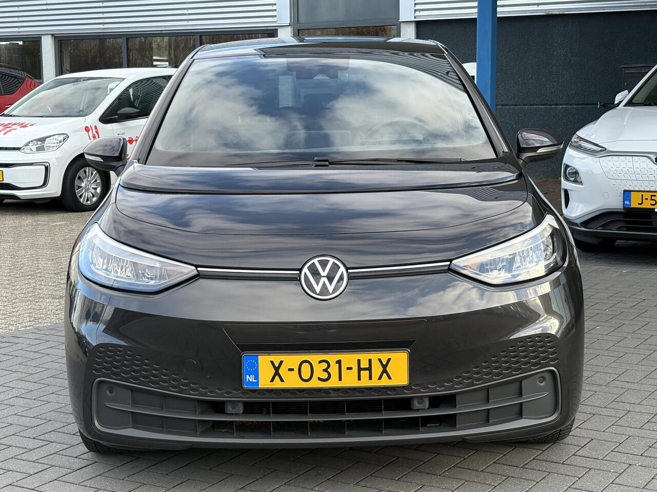 Volkswagen ID.3 Pro Edition 58 kWh | Stoel- & Stuurwielverwarming | Adaptive Cruise | Achteruitrijcamera | Climate Control | Navi |