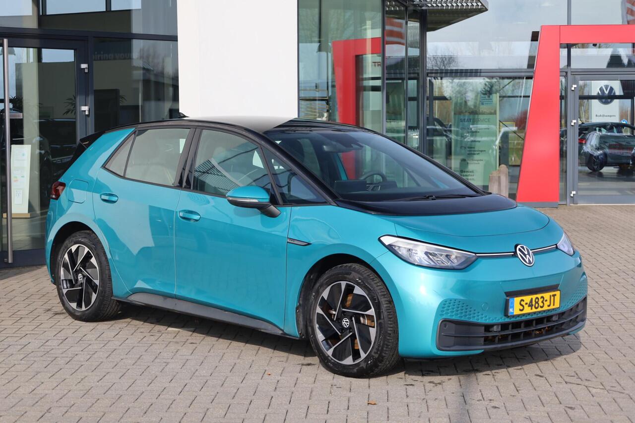 Volkswagen ID.3 Pro 58 kWh 150KW/204PK, NL auto dealeronderhouden trekhaak voor fietsen navigatie, 18" lmv, ACC, mf stuurwiel, draadloos apple carplay, regensensor, LED verlichting, pdc voor en achter