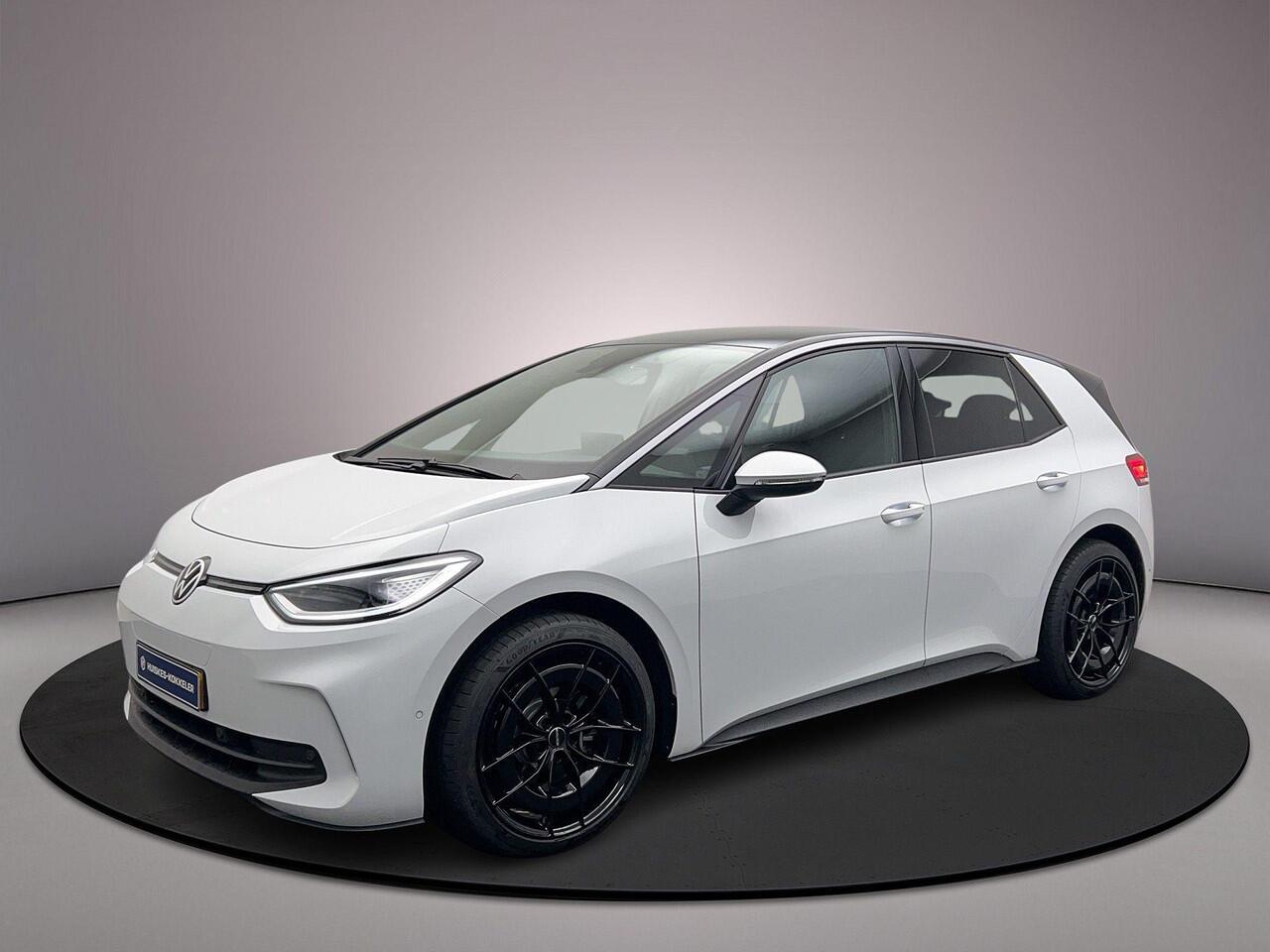 Volkswagen ID.3 Pro Business 204pk Automaat Adaptive cruise control, Stuurwiel verwarmd, Achteruitrijcamera, Navigatie, LED matrix koplampen, Stoelverwarming, Parkeersensoren