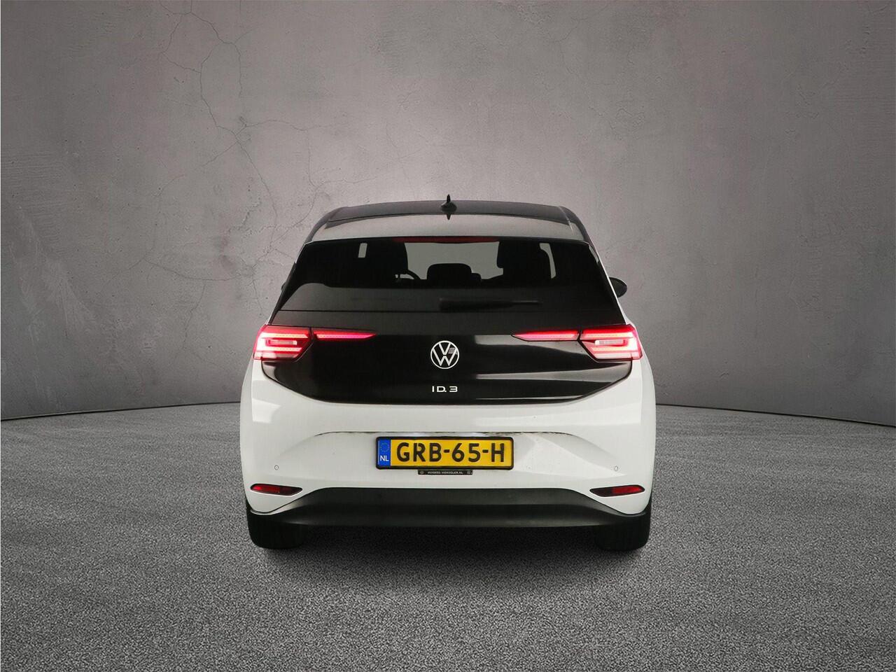Volkswagen ID.3 Pro Business 204pk Automaat Steunhaak, Adaptive cruise control, Achteruitrijcamera, LED matrix koplampen, Stoelverwarming, Parkeersensoren, App connect