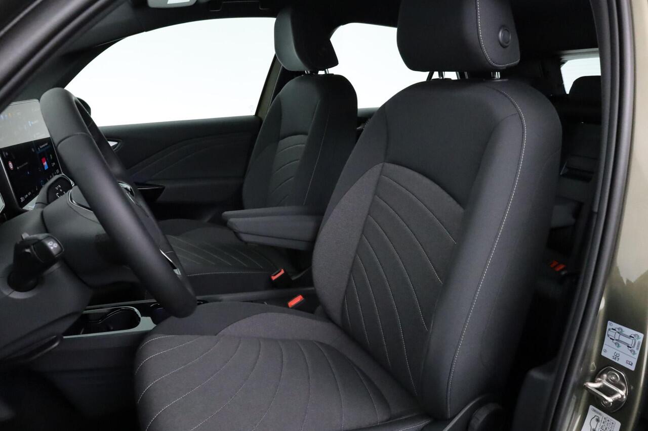 Volkswagen ID.3 Pro S 77 kWh 150 kW / 204 pk | LED | Stoelverwarming | ACC | 20 inch