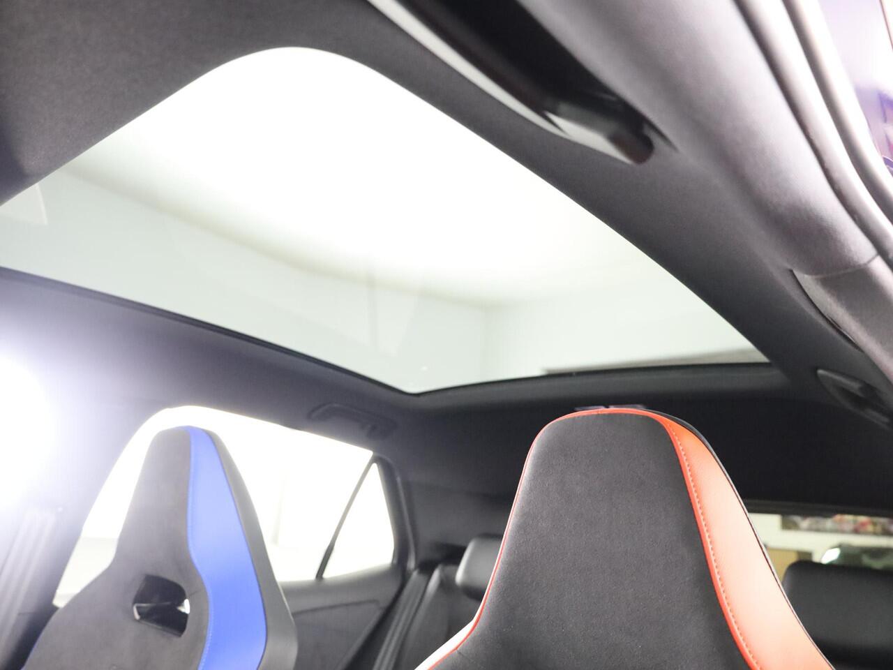 Volkswagen ID.3 GTX Limited Edition 79 kWh accu, 240 kW / 326 PK H