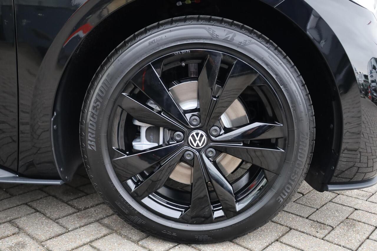 Volkswagen ID.3 Limited Edition 52 kWh 170PK / 170kW, Comfort pakket (verwarmbare voorstoelen, verwarmbaar multifunctioneel lederen stuurwiel, navigatie, draadloos telefoon laden), steunhaak / trekhaak voor fietsen, Apple Carplay & Android Auto, adaptieve cruise control 