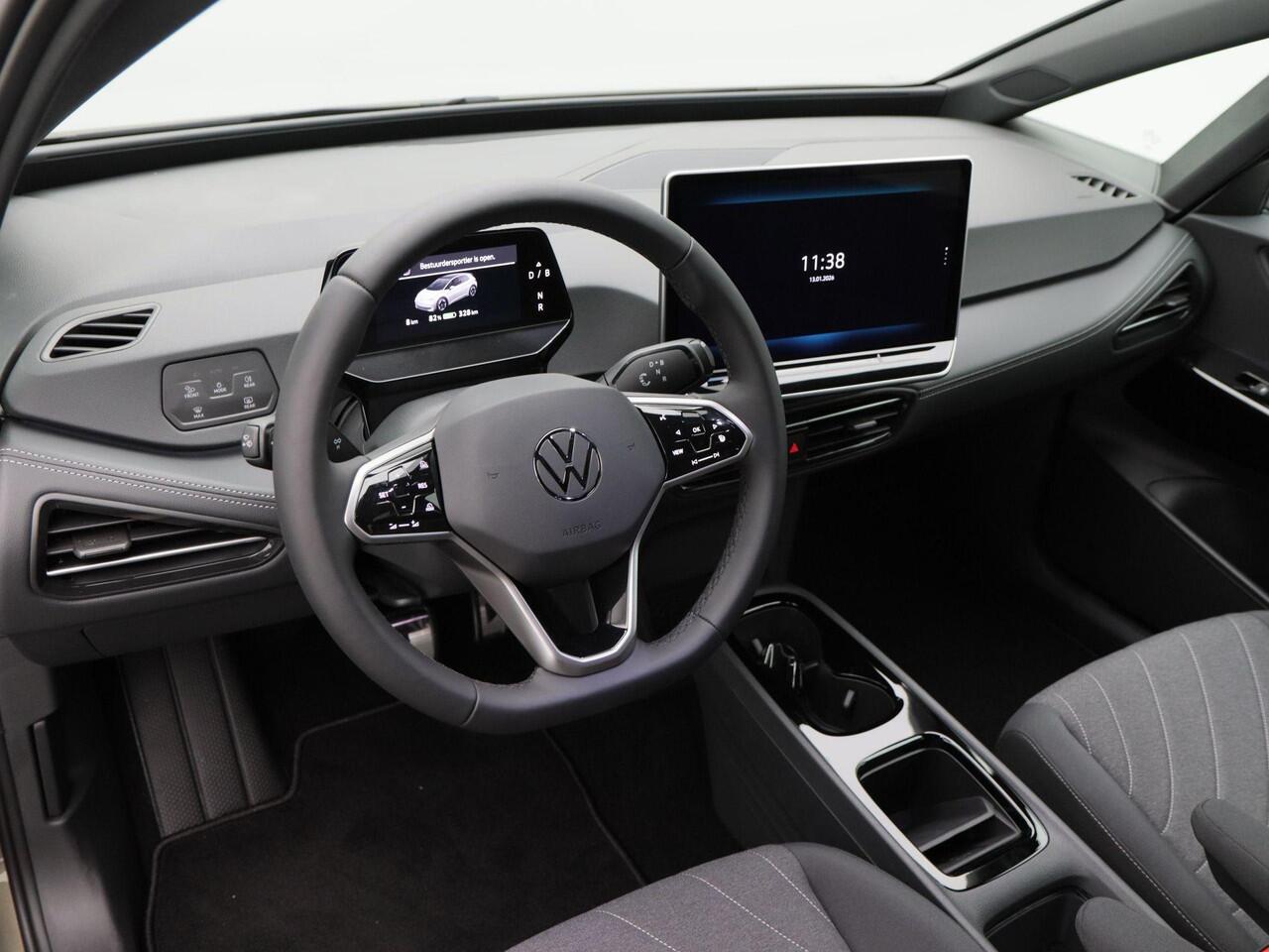 Volkswagen ID.3 Pro Limited Edition 58 kWh | Achteruitrijcamera | Navigatie | LED Matrix | Stoel- & Stuurverwarming |