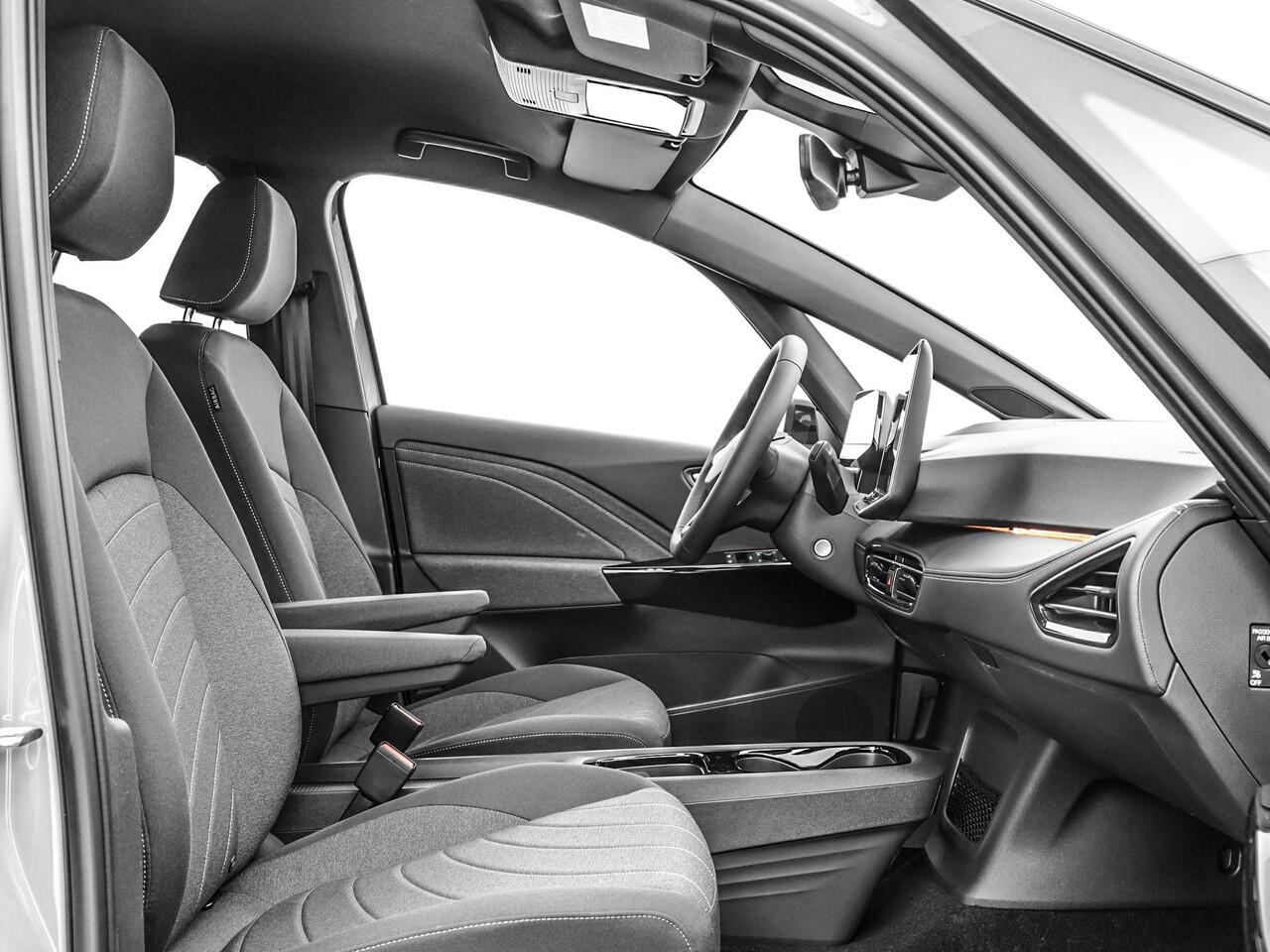 Volkswagen ID.3 Pro S Limited Edition 79 kWh accu. 204 PK · Achteruitrijcamera · Draadloze telefoonlader · voorstoelen en stuurwiel verwarmd ·