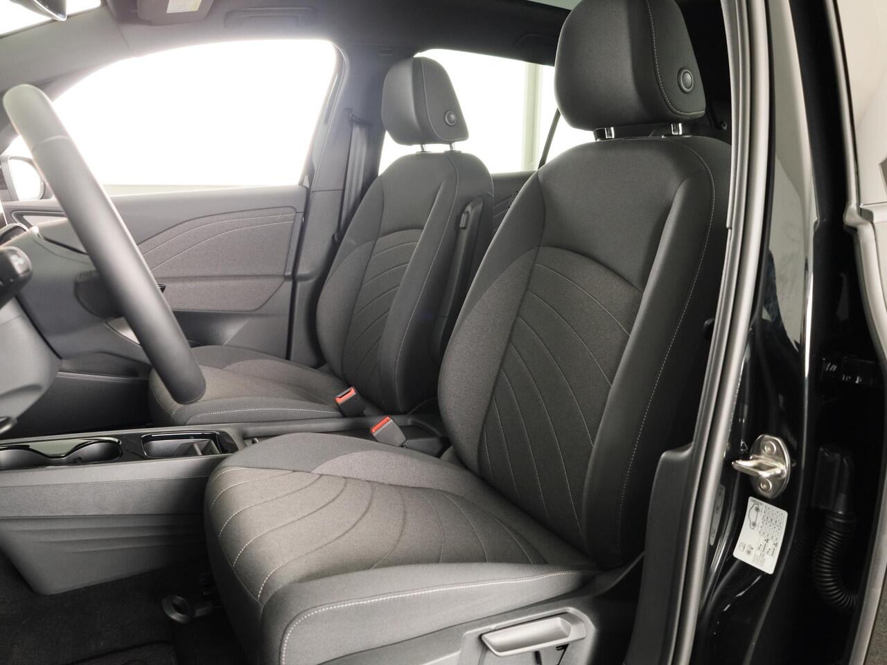 Volkswagen ID.3 Pro Limited Edition 58 kWh accu 204 PK | Velgen 20" | Stoel & Stuurverwarming| Panoramadak |