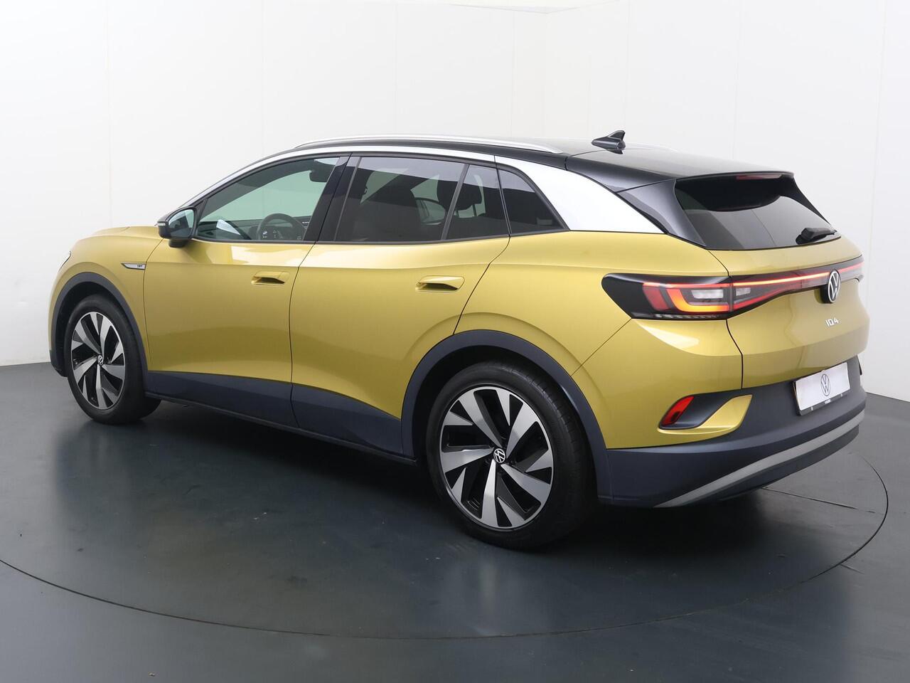 Volkswagen ID.4 First 77 kWh | 204 PK | SoH 86% | Warmtepomp | Adaptive cruise control | Navigatiesysteem | 20" LM velgen |