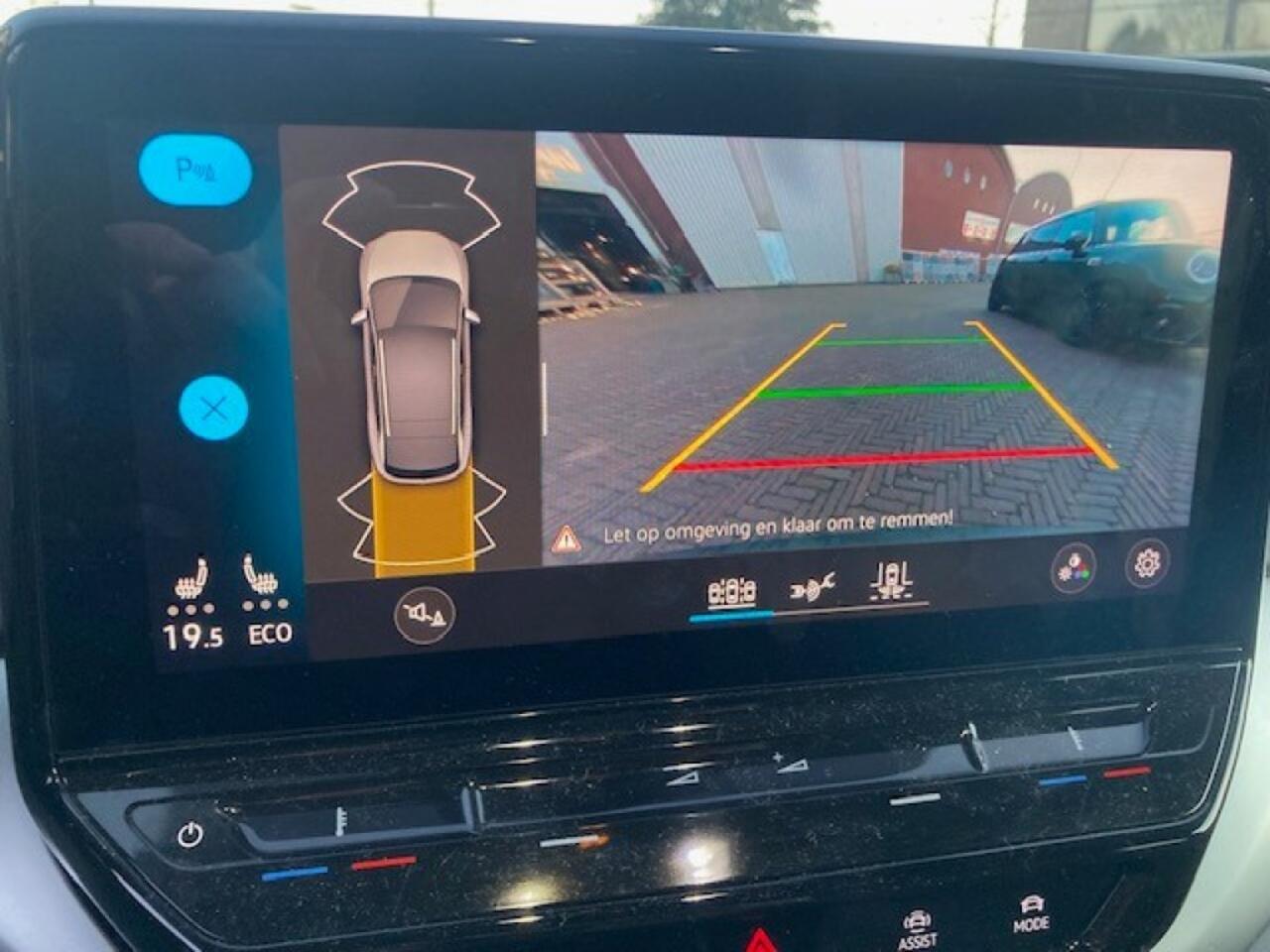Volkswagen ID.4 1 st eigenaar, 1st edit, 77 kWh 204 Pk, Adapative Cruise, Climat control, elektr. trekhaak, alcantara bekleding