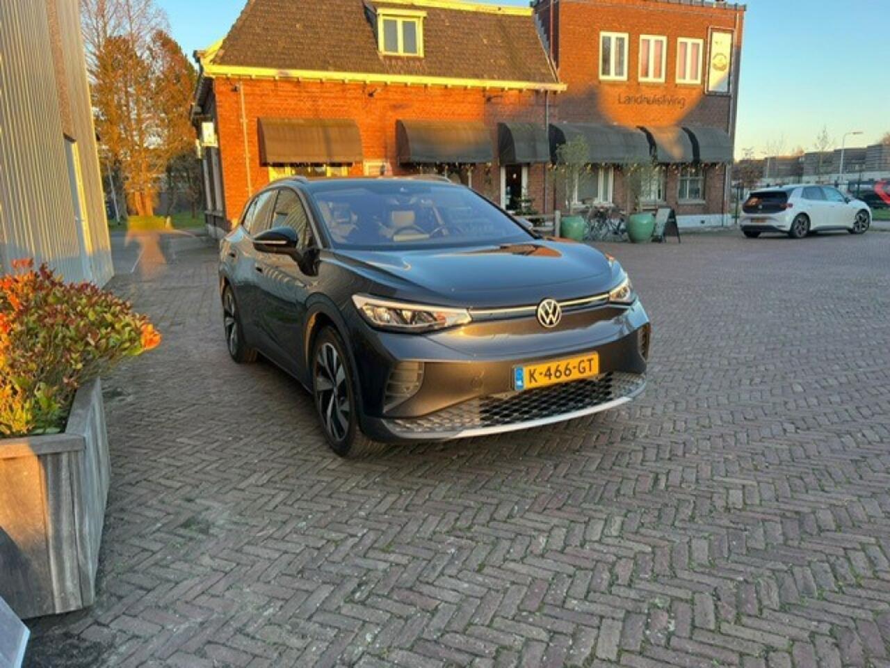 Volkswagen ID.4 1 st eigenaar, 1st edit, 77 kWh 204 Pk, Adapative Cruise, Climat control, elektr. trekhaak, alcantara bekleding