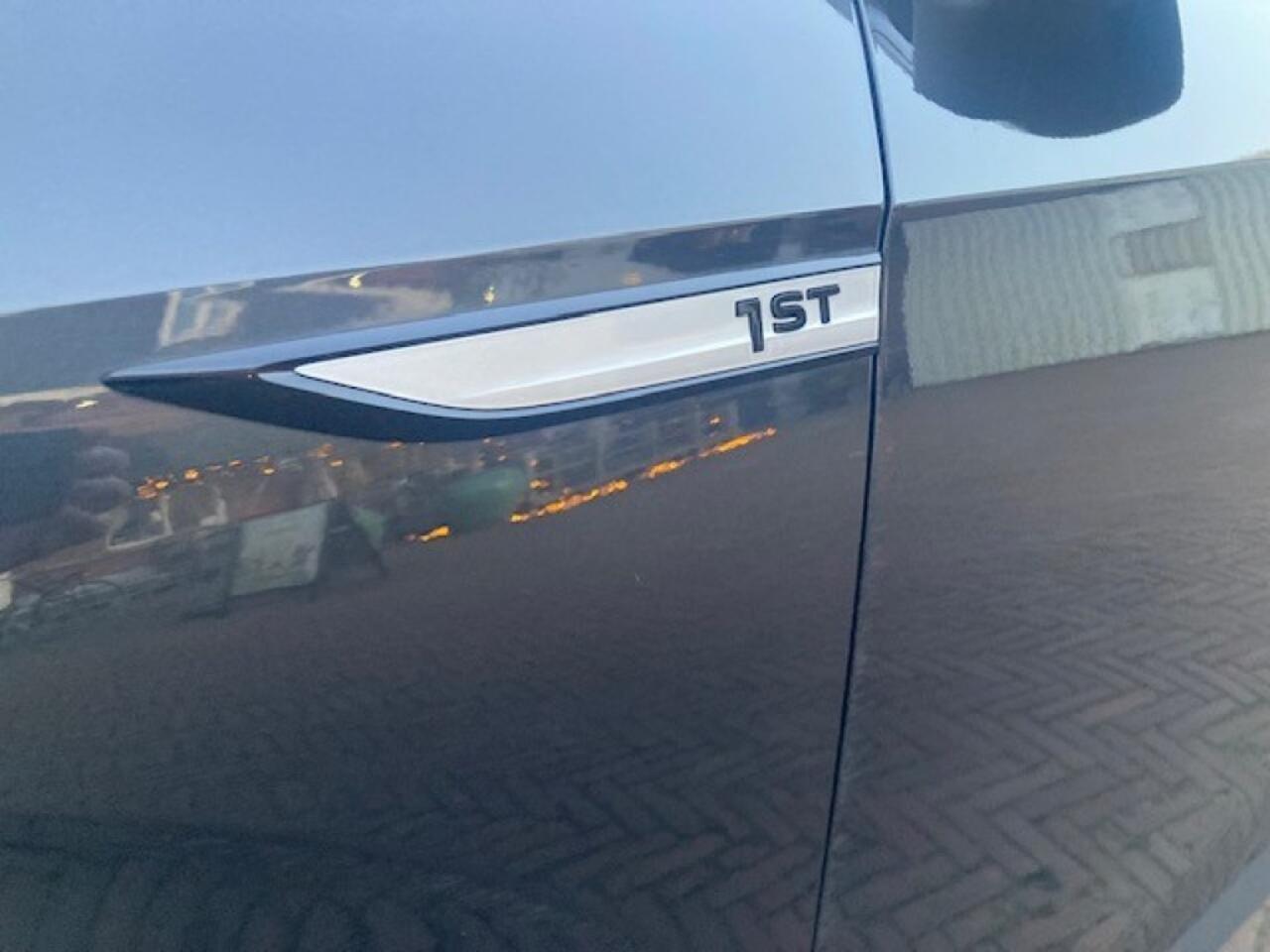 Volkswagen ID.4 1 st eigenaar, 1st edit, 77 kWh 204 Pk, Adapative Cruise, Climat control, elektr. trekhaak, alcantara bekleding