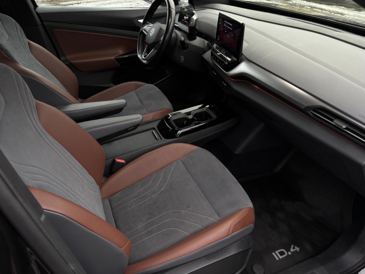 Volkswagen ID.4 First 77 kWh | Adaptive cruise | Stoelverwarming |