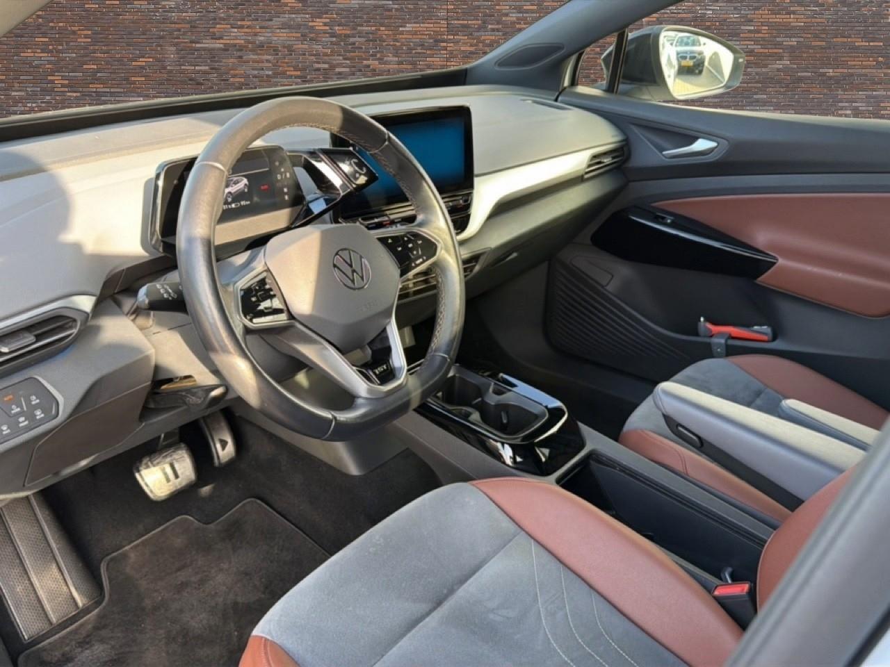 Volkswagen ID.4 First 77 kWh 20"LMV LEDER NAVI LED