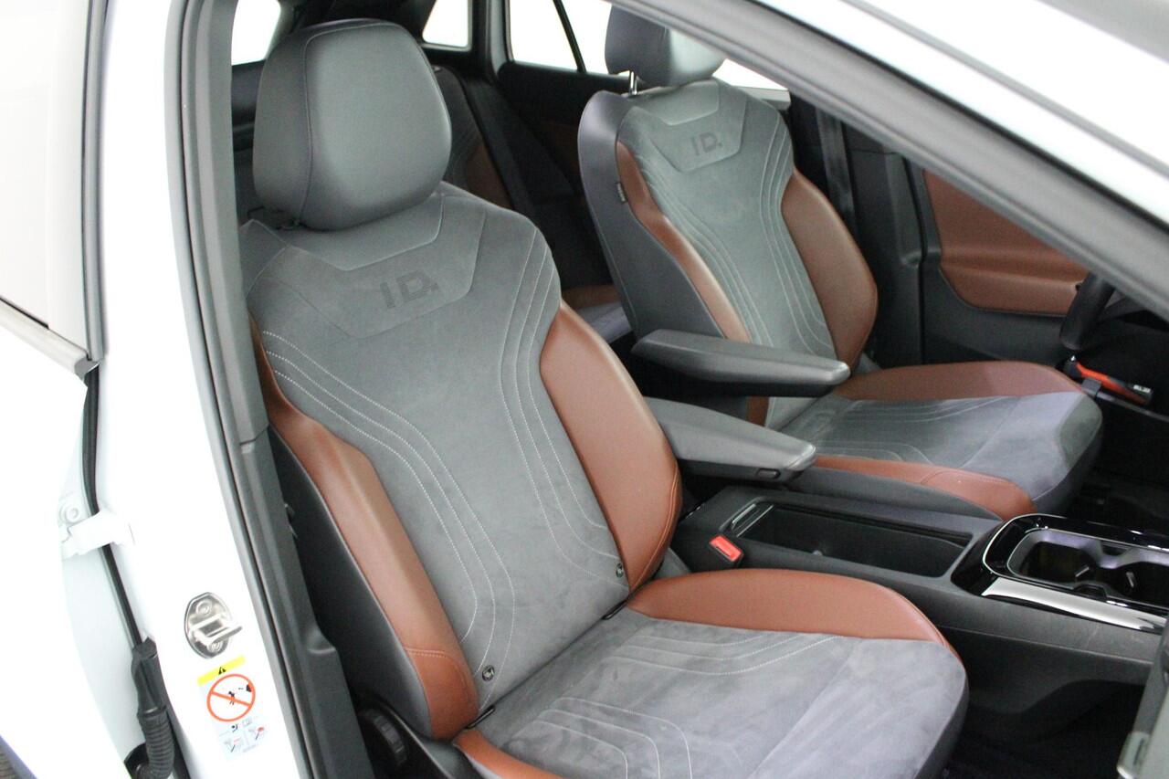 Volkswagen ID.4 First 204pk 77 kWh SOH 89% Trekhaak Camera Stoelverwarming Navigatie