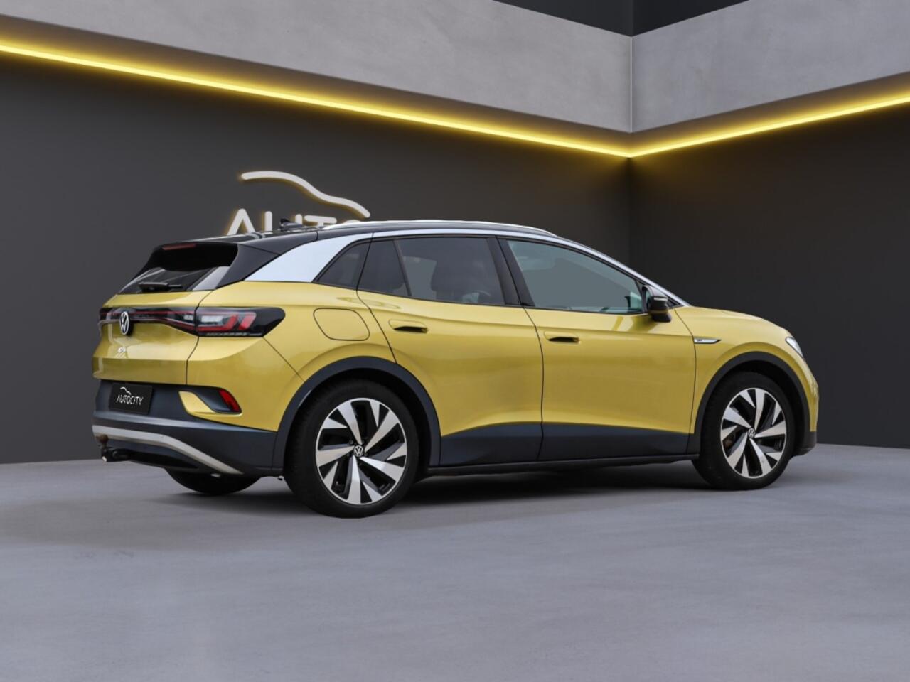 Volkswagen ID.4 Pro Performance 77kWh 1st Edition Warmtepomp l Trekhaak l ACC