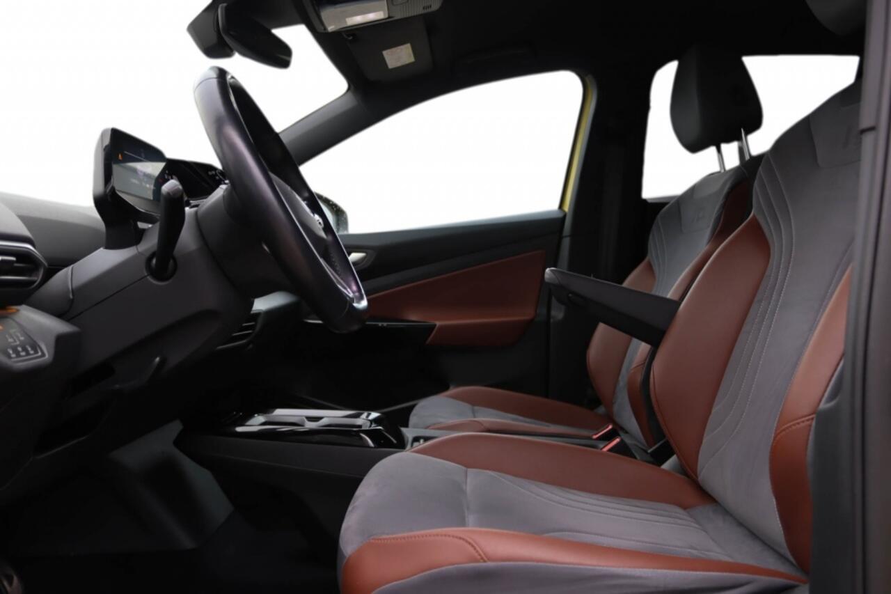 Volkswagen ID.4 Pro Performance 77kWh 1st Edition Warmtepomp l Trekhaak l ACC