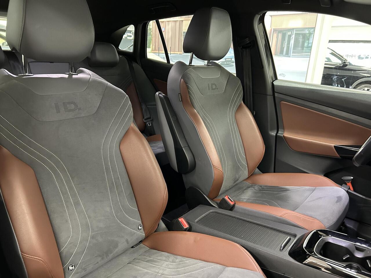 Volkswagen ID.4 First 77 kWh | SOH 91,3 % | NAVIGATIE | ACHTERUITRIJCAMERA