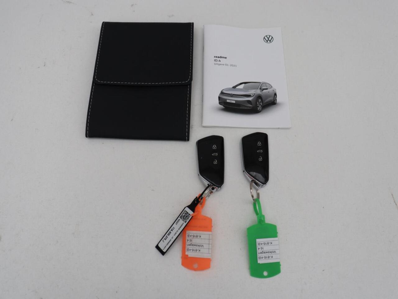 Volkswagen ID.4 First 77 kWh | SOH 90% | Stoel & stuurverwarming | Adaptive cruise | Camera | Carplay | Half leder | Navigatie | 20'' | Full LED | Keyless | Climate control | Sfeerverlichting