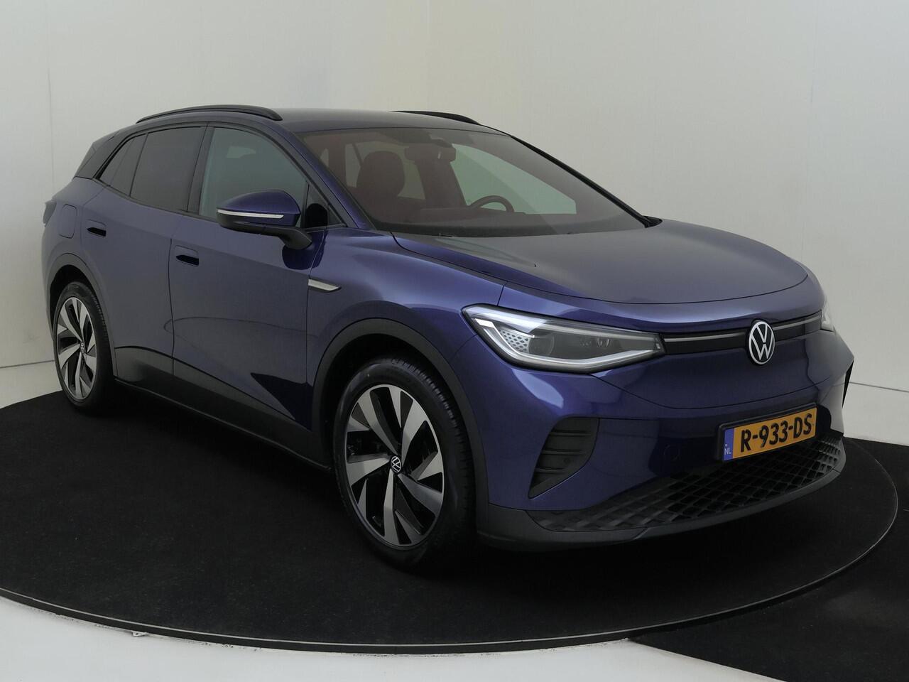 Volkswagen ID.4 Pure 52 kWh | Trekhaak | Keyless | Achteruitrijcamera | Parkeersensoren | 3-zone airco | Stoel- en stuurwielverwarming | Adaptieve cruise control | CarPlay |