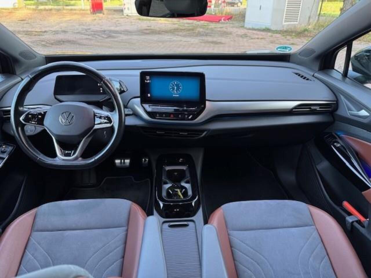 Volkswagen ID.4 LIFE 77KWH 204PK THAAK/HLEER/NAV/GARANTIE