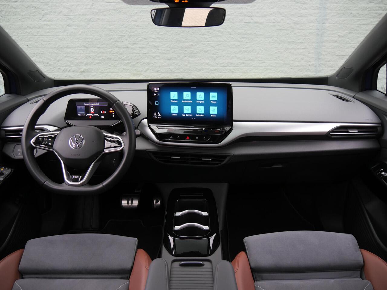 Volkswagen ID.4 1ST MAX 77kWh/ PANORAMADAK/ 360°CAMERA/ ELEKT. KLEP/ HEAD-UP/ ERGO STOELEN