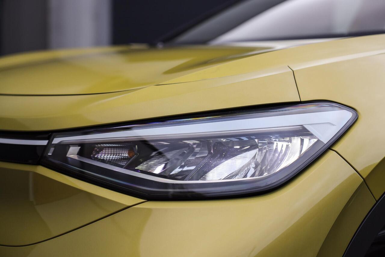 Volkswagen ID.4 77 kWh 204 PK ? Trekhaak ? Stuurverwarming ? ACC