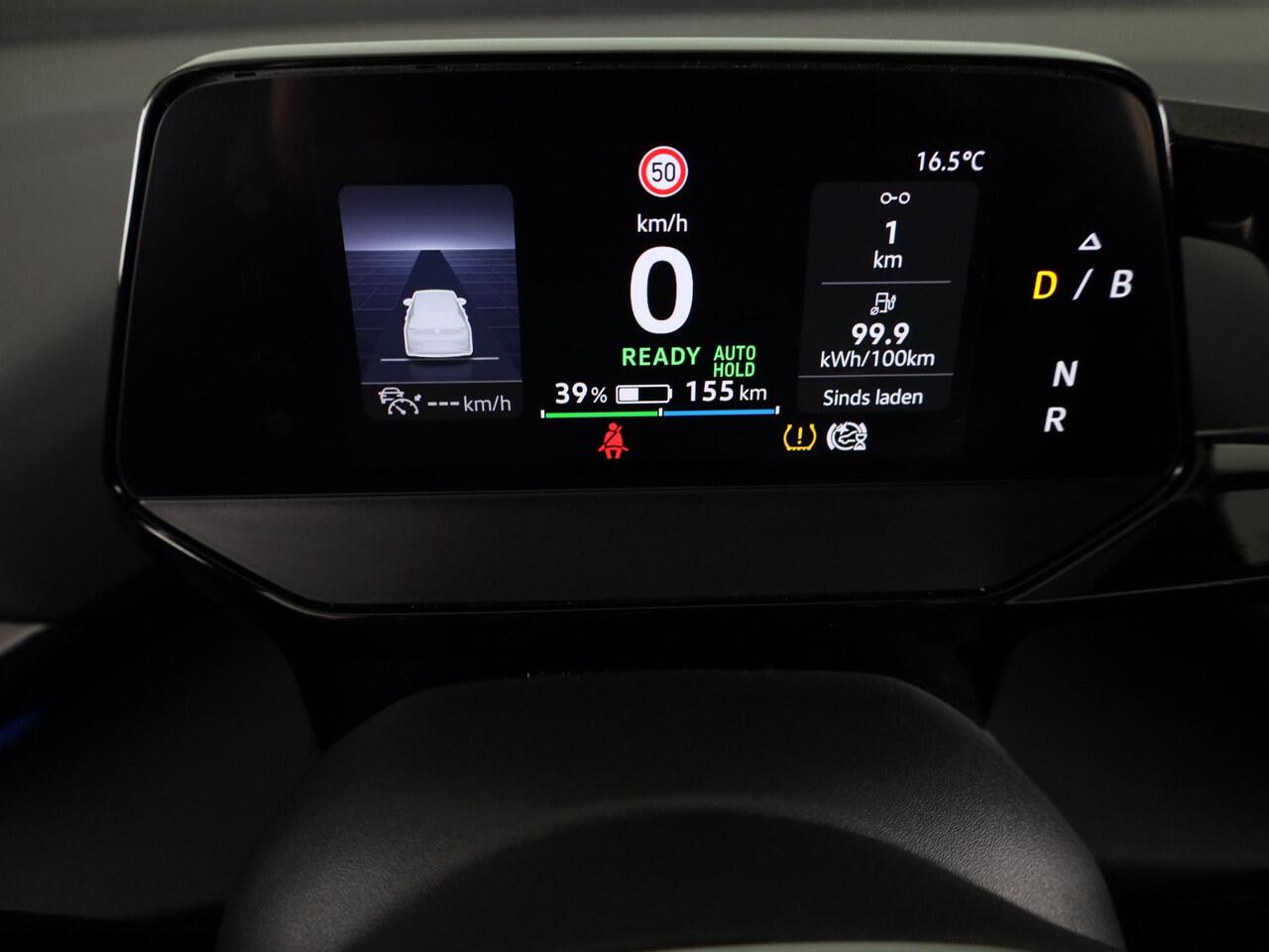 Volkswagen ID.4 First 77 kWh 204 pk | Navigatie | Warmtepomp | Trekhaak (wegklapbaar ) | Parkeersensoren | Achteruitrijcamera | Stoelverwarming |