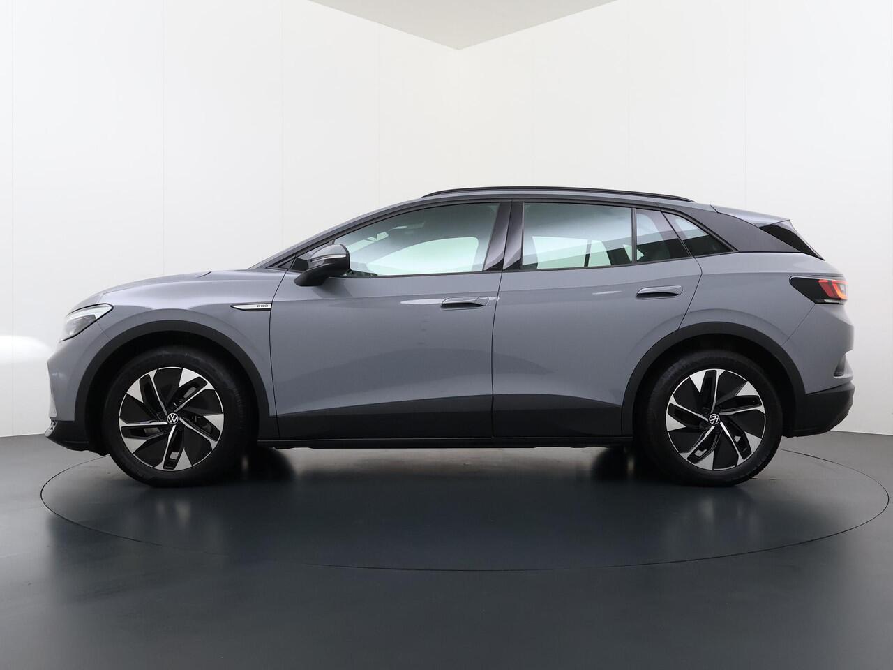 Volkswagen ID.4 Life 77 kWh VAN: 27.900,- VOOR: 24.877,- UW EINDEJAARSVOORDEEL: 3.023,- Stoel & Stuurverwarming | Adaptieve Cruise Control | Rijklaar met 12 mnd BOVAG Garantie