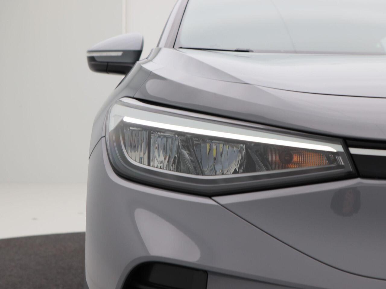 Volkswagen ID.4 204 Pk Business 77 kWh | Navigatie | CarPlay | Lane Assist | Keyless | Parkeersensoren voor en achter | 73.585 Km!