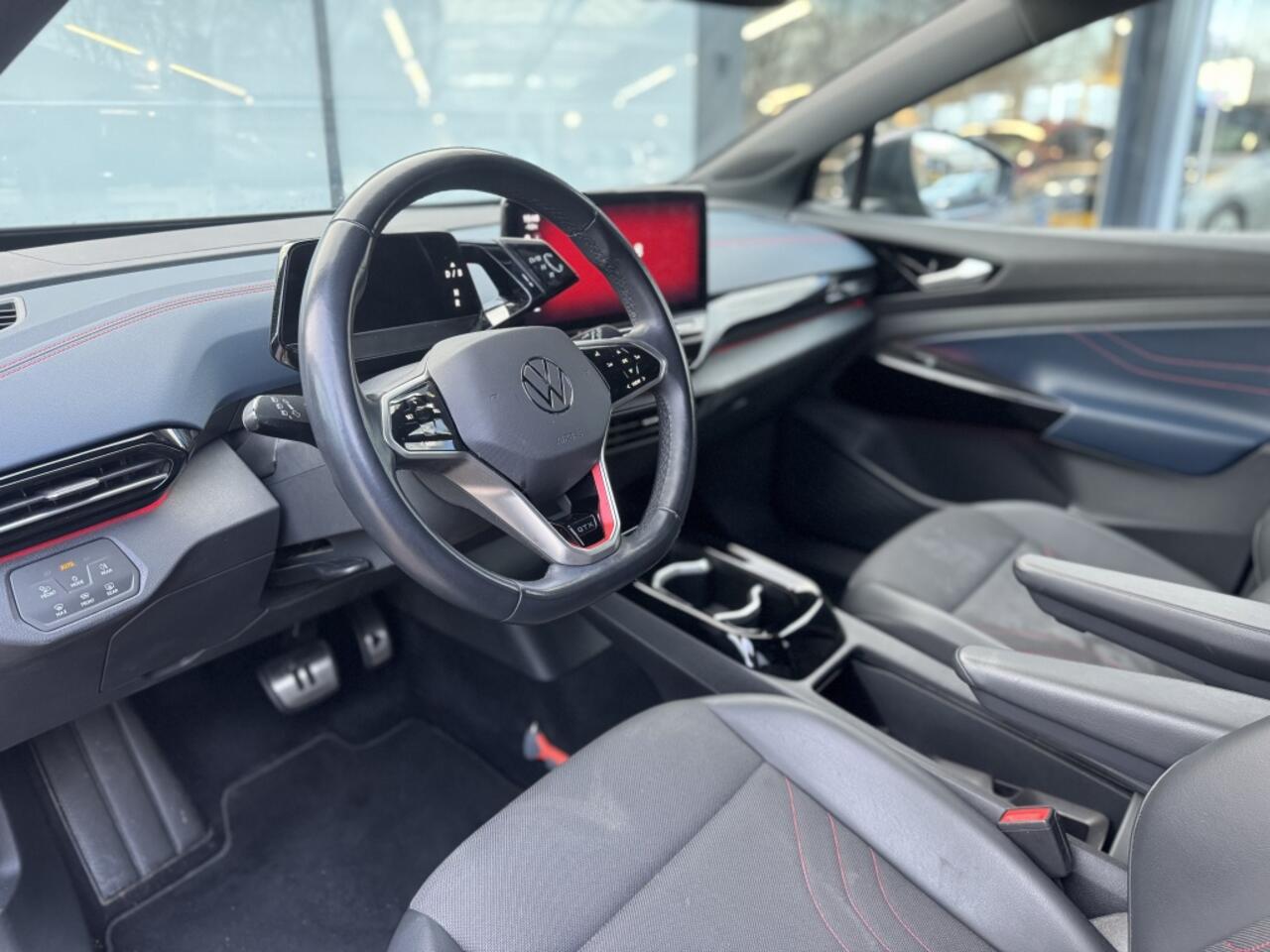 Volkswagen ID.4 GTX 77 4Motion | 300PK | Head-Up | Trekhaak | SOH 93%