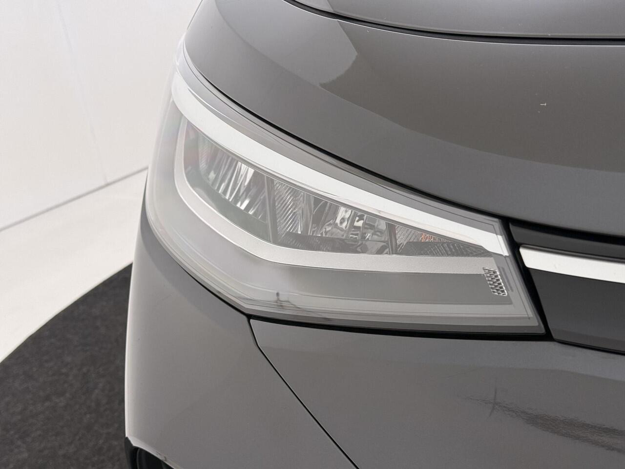 Volkswagen ID.4 Pro 77 kWh | Achteruitrijcamera | Adaptieve cruise control | Warmtepomp | Keyless | Stoel- en stuurwielverwarming | CarPlay | Navigatie |