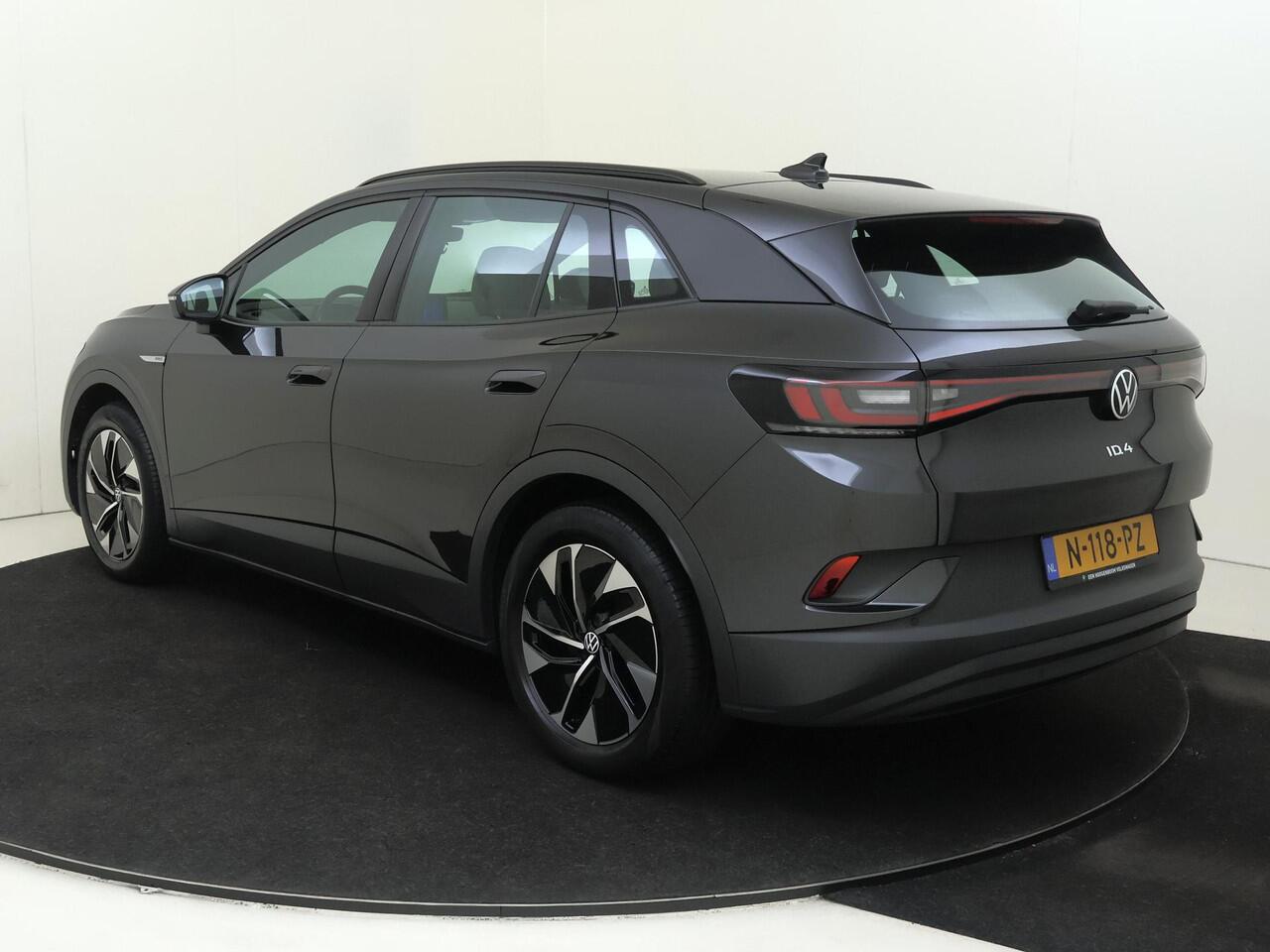 Volkswagen ID.4 Pro 77 kWh | Achteruitrijcamera | Adaptieve cruise control | Warmtepomp | Keyless | Stoel- en stuurwielverwarming | CarPlay | Navigatie |