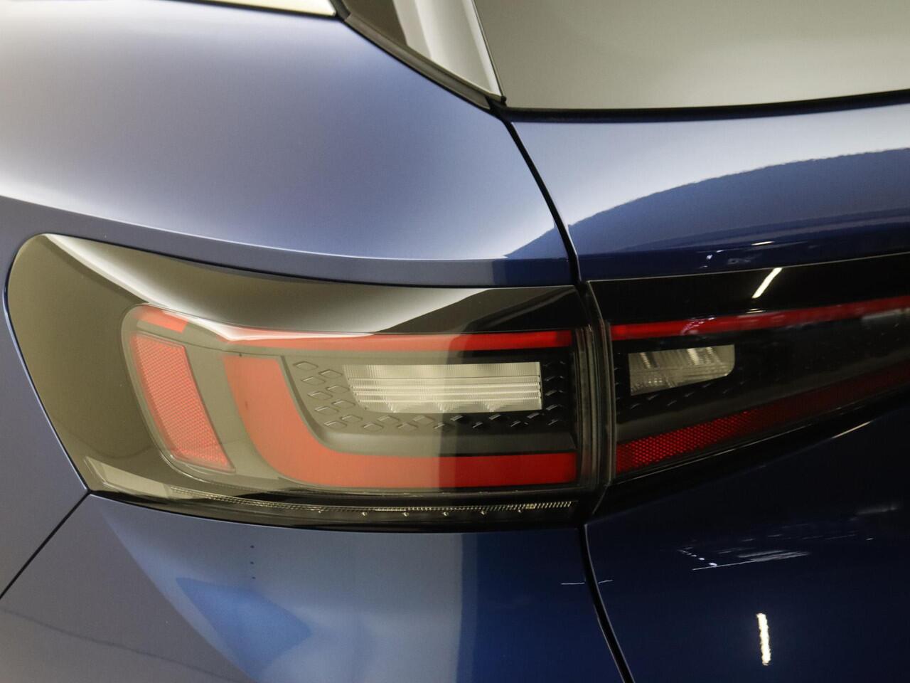 Volkswagen ID.4 Pro 77 kWh | Achteruitrijcamera | SoH 89%| Stoelverwarming | Luxe bekleding | Adaptieve cruise control | Navigatie | CarPlay | Sfeerverlichting |