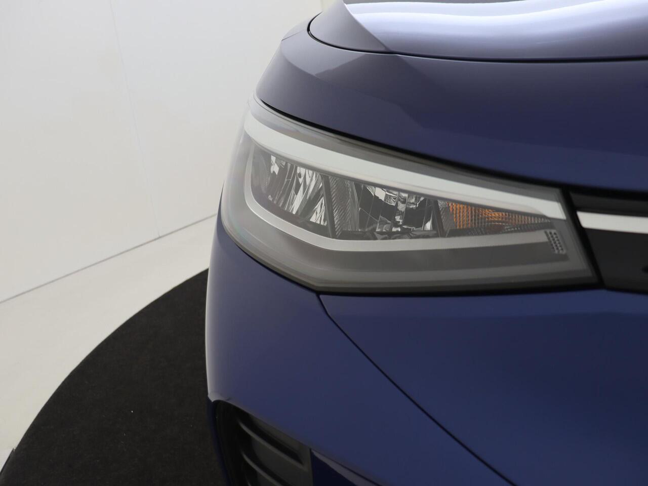 Volkswagen ID.4 Pro 77 kWh | Achteruitrijcamera | SoH 89%| Stoelverwarming | Luxe bekleding | Adaptieve cruise control | Navigatie | CarPlay | Sfeerverlichting |