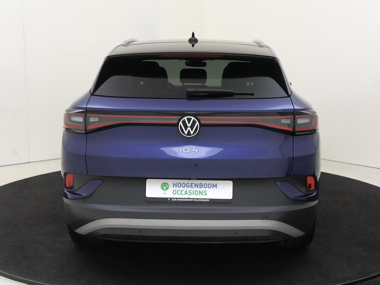 Volkswagen ID.4 Pro 77 kWh | Achteruitrijcamera | SoH 89%| Stoelverwarming | Luxe bekleding | Adaptieve cruise control | Navigatie | CarPlay | Sfeerverlichting |