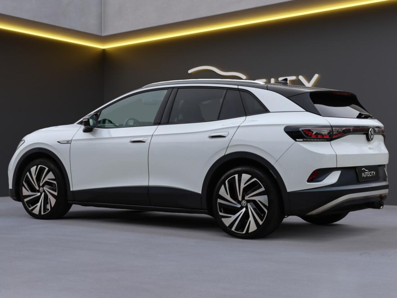 Volkswagen ID.4 Pro Performance 77kWh 204pk 1st Max 92% SOH Pano l Trekhaak l Wa