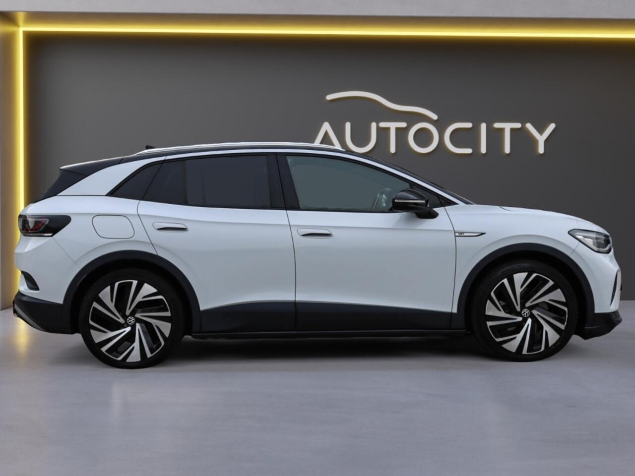 Volkswagen ID.4 Pro Performance 77kWh 204pk 1st Max 92% SOH Pano l Trekhaak l Wa