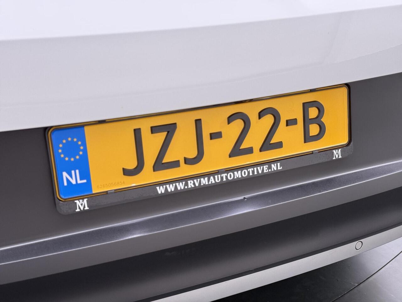 Volkswagen ID.4 GTX Advantage 4Motion 77 kWh VAN ¤32.900,- NU VOOR SLECHTS ¤29.877,- Uw LENTEVOORDEEL ¤3.023,-300PK | SOH 90% | WARMTEPOMP | 20 INCH | TREKHAK ELEKTRISCH UITKLAPBAAR | ACC CRUISE CONTROLE | STOEL + STUURWIELVERWARMING | MATRIX-LED-KOPLAMP (IQ.LIGHT) | RIJ