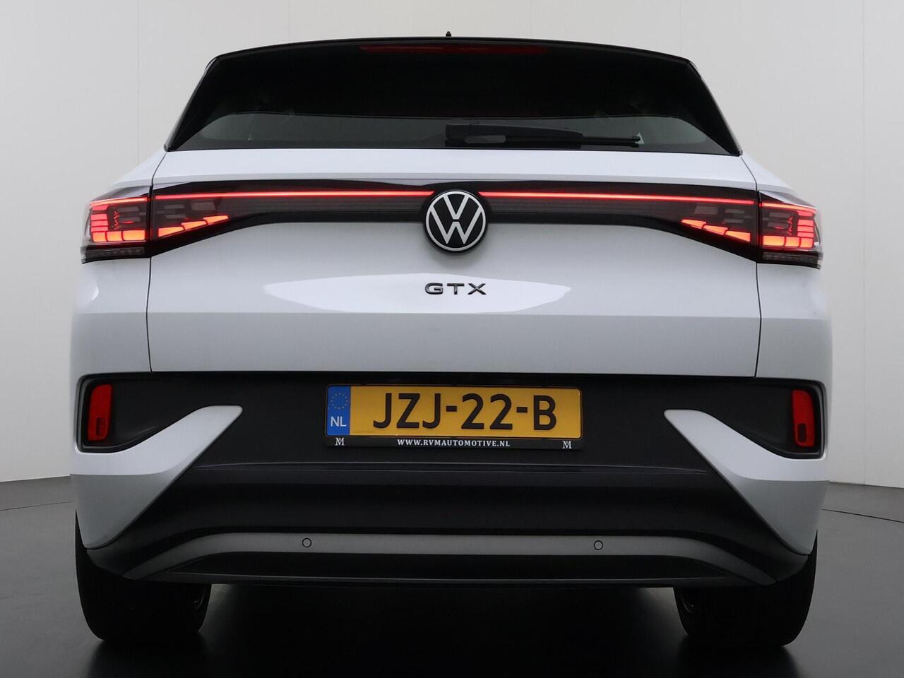 Volkswagen ID.4 GTX Advantage 4Motion 77 kWh VAN ¤32.900,- NU VOOR SLECHTS ¤29.877,- Uw LENTEVOORDEEL ¤3.023,-300PK | SOH 90% | WARMTEPOMP | 20 INCH | TREKHAK ELEKTRISCH UITKLAPBAAR | ACC CRUISE CONTROLE | STOEL + STUURWIELVERWARMING | MATRIX-LED-KOPLAMP (IQ.LIGHT) | RIJ