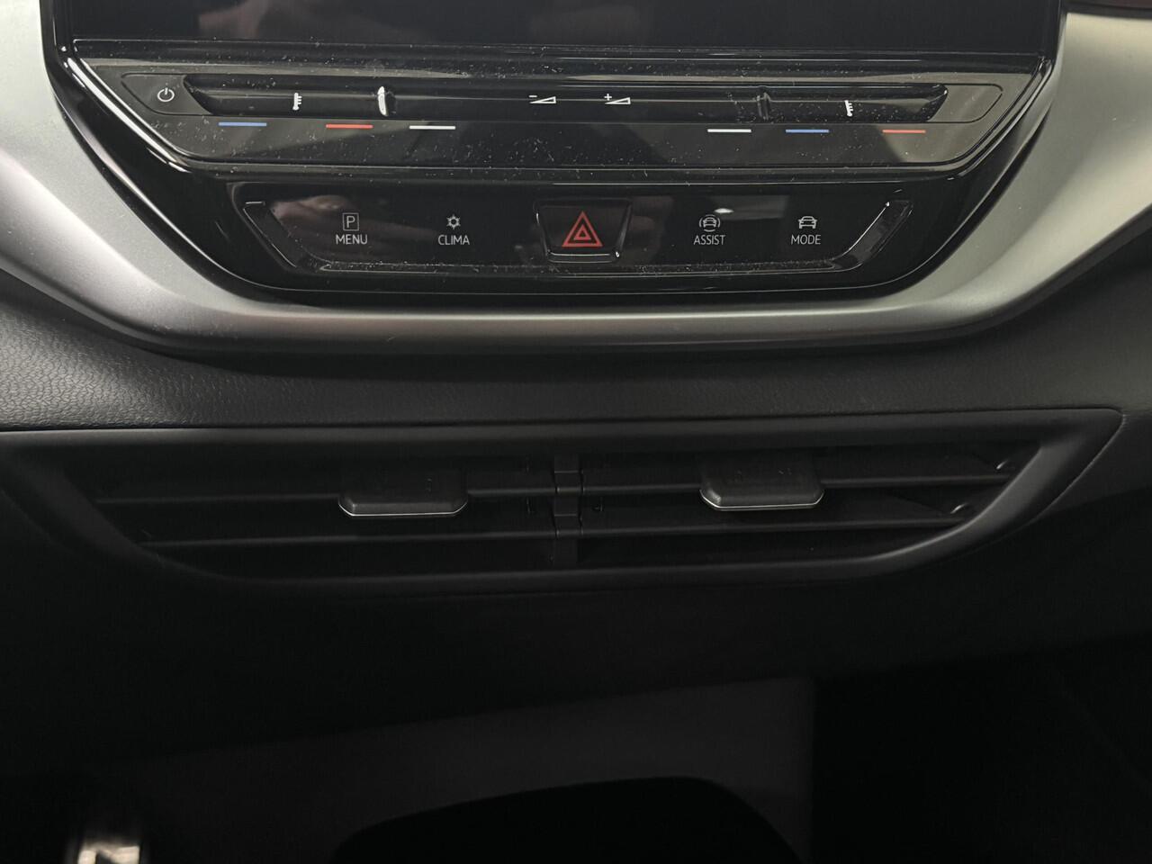 Volkswagen ID.4 Family 77 kWh | SOH 92% | Panoramadak | Navigatie | Achteruitrijcamera | Stoel + stuurverwarming |