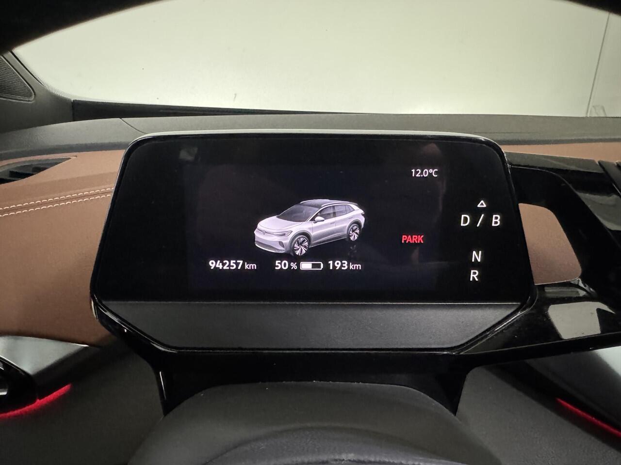 Volkswagen ID.4 Family 77 kWh | SOH 92% | Panoramadak | Navigatie | Achteruitrijcamera | Stoel + stuurverwarming |