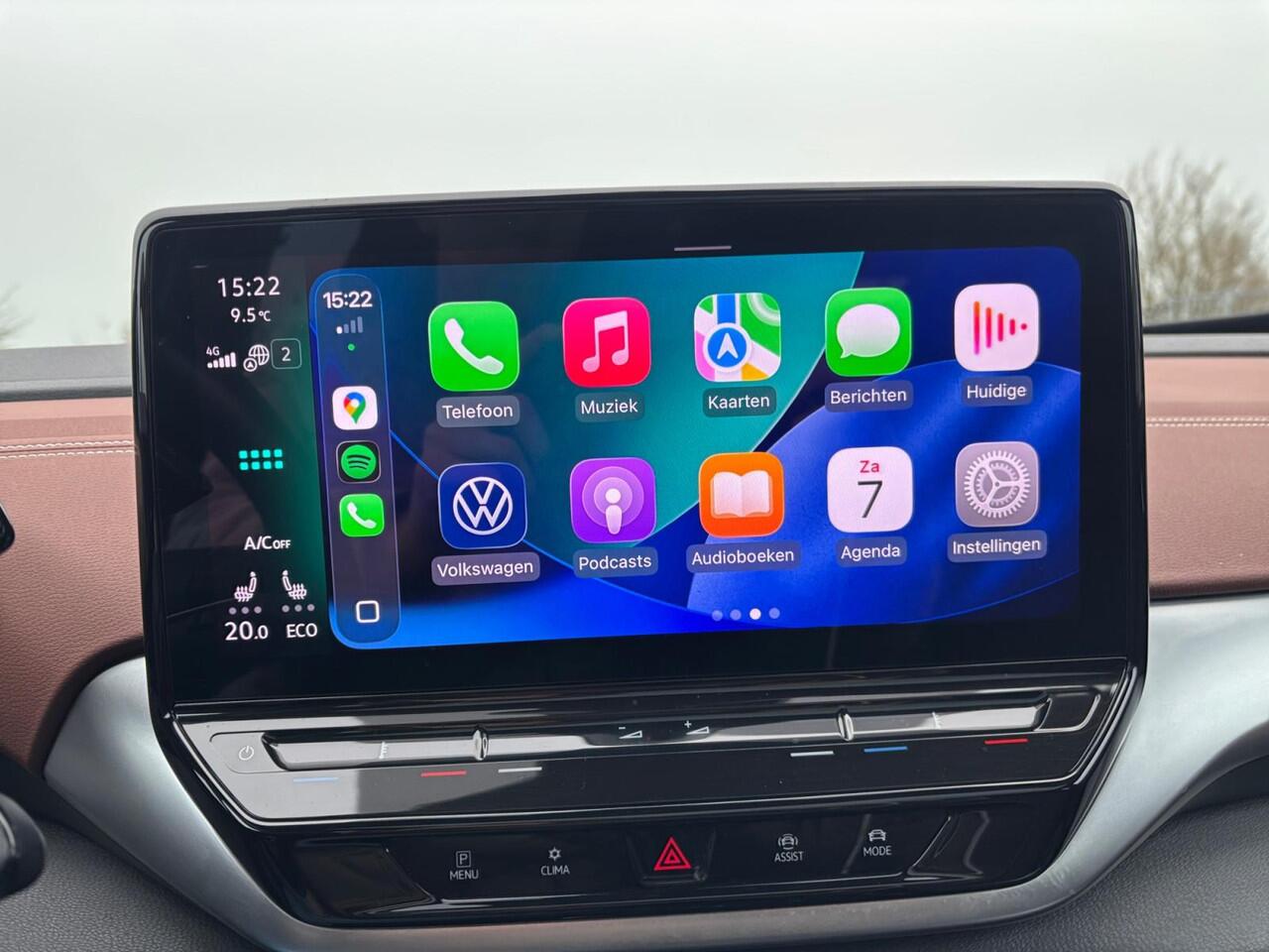 Volkswagen ID.4 First Max 77 kWh 204 PK ? Warmtepomp ? Pano ? Velours