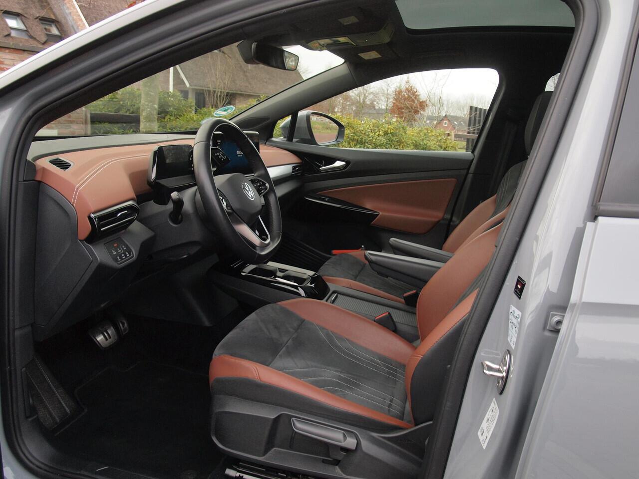 Volkswagen ID.4 Family 77 kWh | Panoramadak | Camera | Sfeerverlichting | Apple Carplay | Cruise Control |